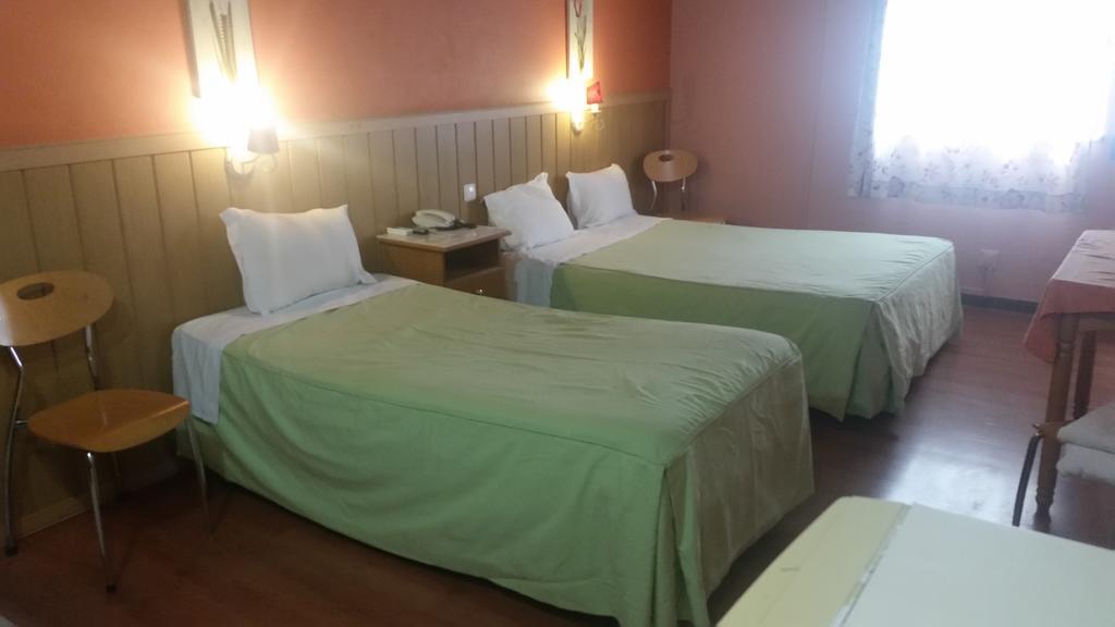 Pensao Residencial Roma Ξενοδοχείο Lisboa Δωμάτιο φωτογραφία